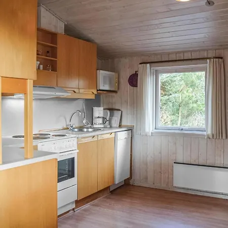 Holiday home 4 Bedroom Pet Friendly Home In Thisted Norre Vorupor
