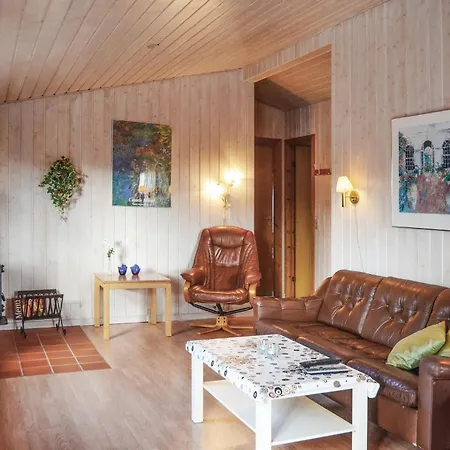 4 Bedroom Stunning Home In Thisted *