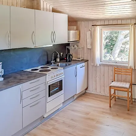 4 Bedroom Stunning Home In Thisted Holiday home *