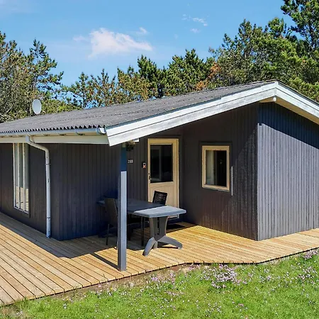 4 Bedroom Stunning Home In Thisted